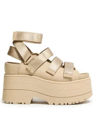 UGG Goldenrise sandals
