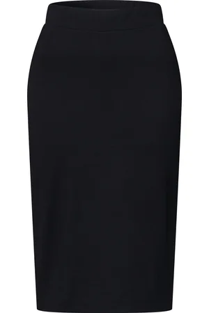 SELECTED Rok