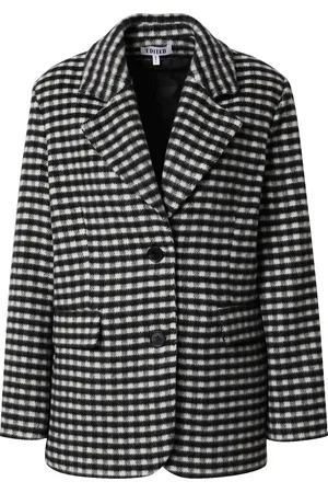 EDITED the label Blazers 