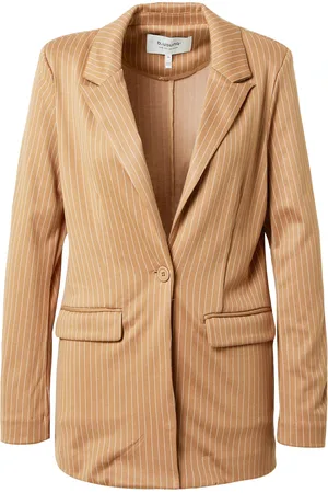 B YOUNG Blazers 