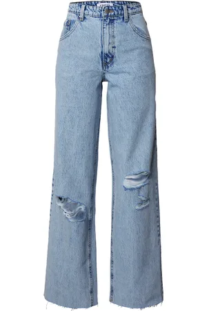 EDITED the label Jeans 