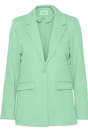 B YOUNG Blazers 