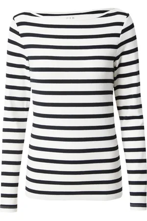 GAP Shirt
