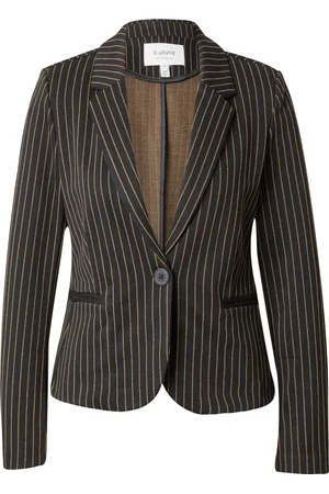 B YOUNG Blazers 