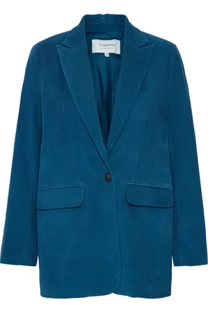 B YOUNG Blazers 
