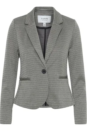 B YOUNG Blazers