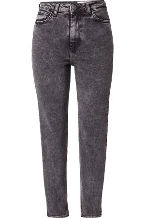 Noisy May Jeans