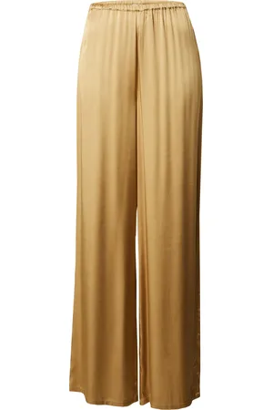 EDITED the label Broek 