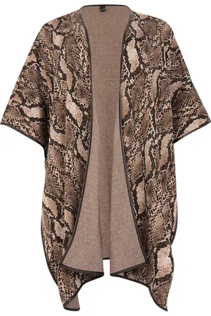 Yoek Cape