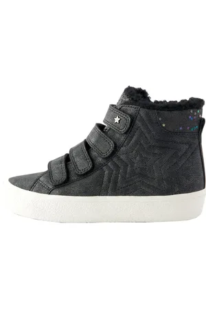 Next Sneakers