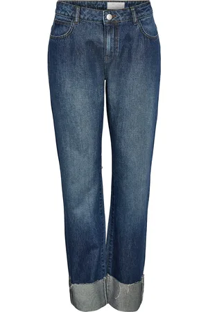 Noisy May Jeans