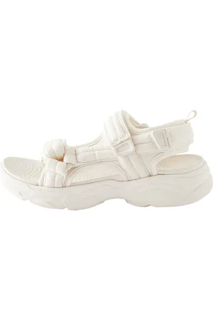 Next Sandalen