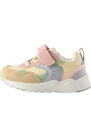Next Sneakers