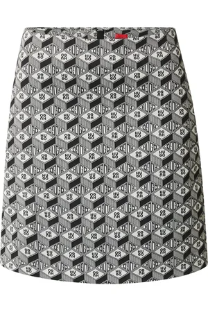 HUGO BOSS Rok 