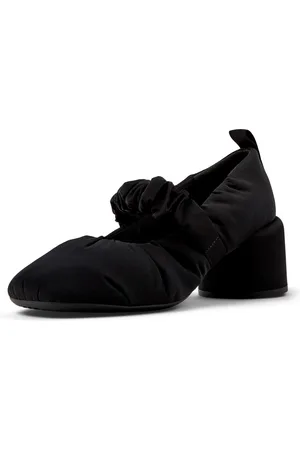 Camper Ballerina met riempjes 