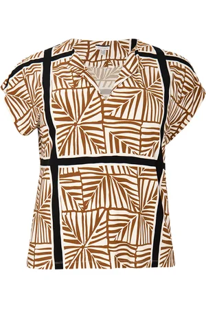 Yoek Shirt