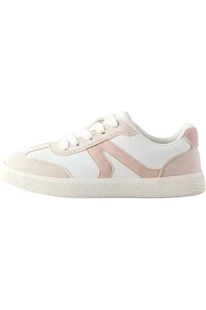 Next Sneakers