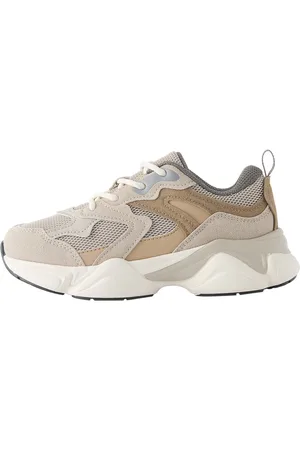 Next Sneakers