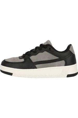 Endurance Sneakers 