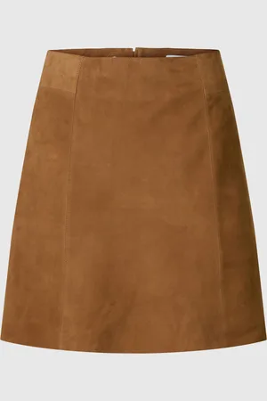 SELECTED Rok