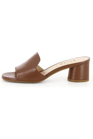 Evita Clogs 