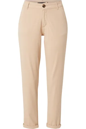 More & More Chino