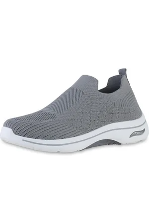 VAN HILL Slip-ons 