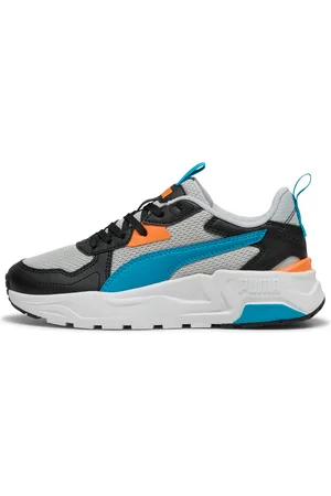 PUMA Sneakers