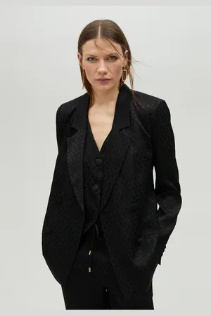 Lola Casademunt Blazers 