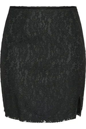 Pieces® Rok 