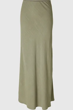 SELECTED Rok