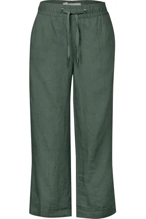 Street one Broek