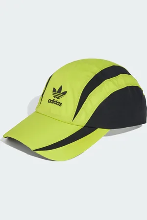 adidas Road Pet