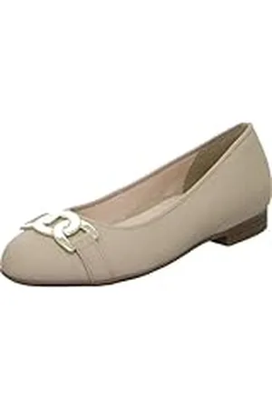 ARA Sardinia ballerina