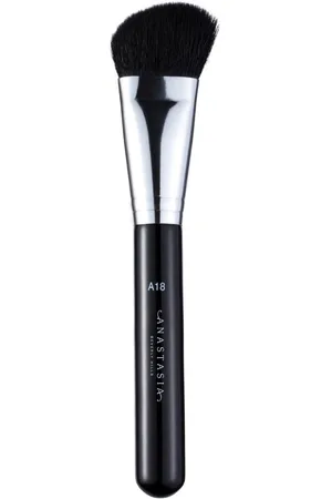 Anastasia Beverly Hills A18 Pro Brush - Angled Chiseller Brush