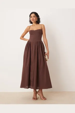 Bardot Maxi korsetjurk met striksluiting op de rug in donkerbruin