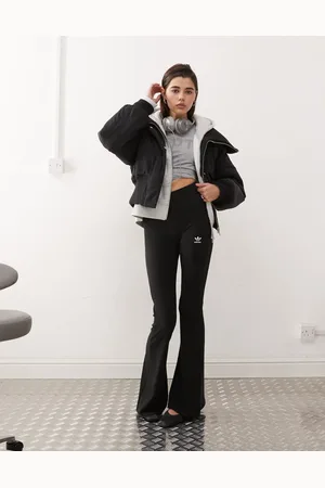 adidas Trefoil Essentials - Flared leggings in