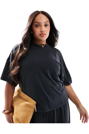 Pieces® Pieces Curve - Superzacht recht T-shirt van gladde stof in , deel van co-ord set