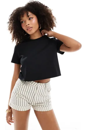 Pieces® Cropped T-shirt in