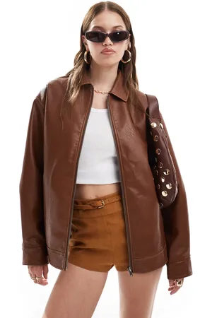 Miss Selfridge Oversized bomberjack van imitatieleer met wassing in kastanjebruin