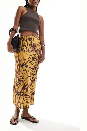 ASOS Schuingesneden midi rok van satijn met gemixte dierenprint in