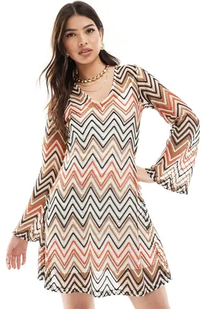 French Connection Gebreide rechtvallende mini jurk in zigzag-print