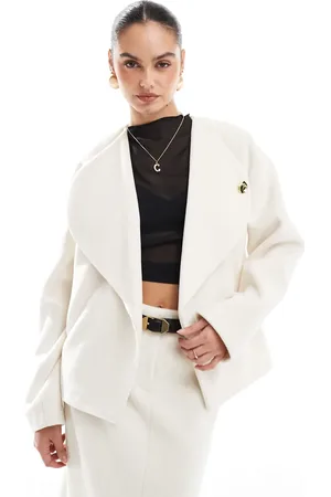 4th & Reckless Jack met oversized revers en gouden knoopdetail in crème, deel van co-ord set