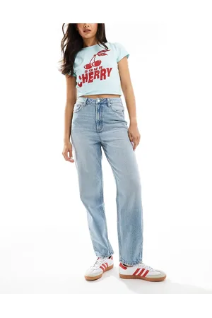 ASOS Mom jeans in lichtblauw
