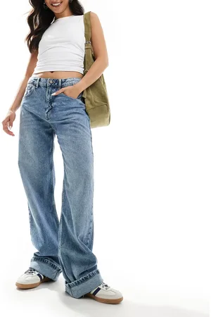 Pull&Bear Jeans met wijde pijpen en omslag in middenblauw