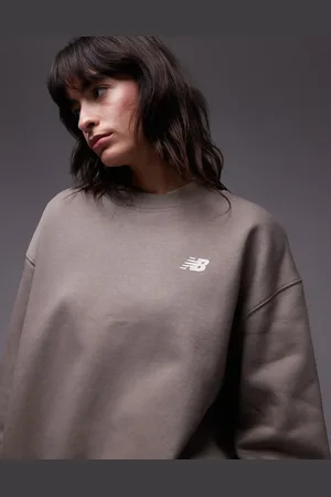 New Balance Athletics Club - Sweatshirt in lichtbruin