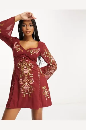 ASOS Nette mini jurk met lange mouwen en opengewerkte rand en borduursels in bordeauxrood