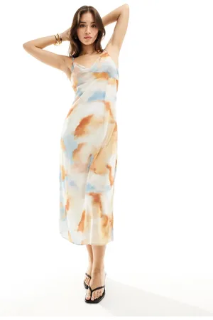 VILA Maxi cami-jurk met gedrapeerde halslijn en abstracte droomprint