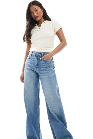 Pull&Bear Petite - Jeans met hoge taille en wijde pijpen in blauwe wassing