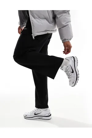 Nike P-6000 - Uniseks sneakers in en metallic zilver